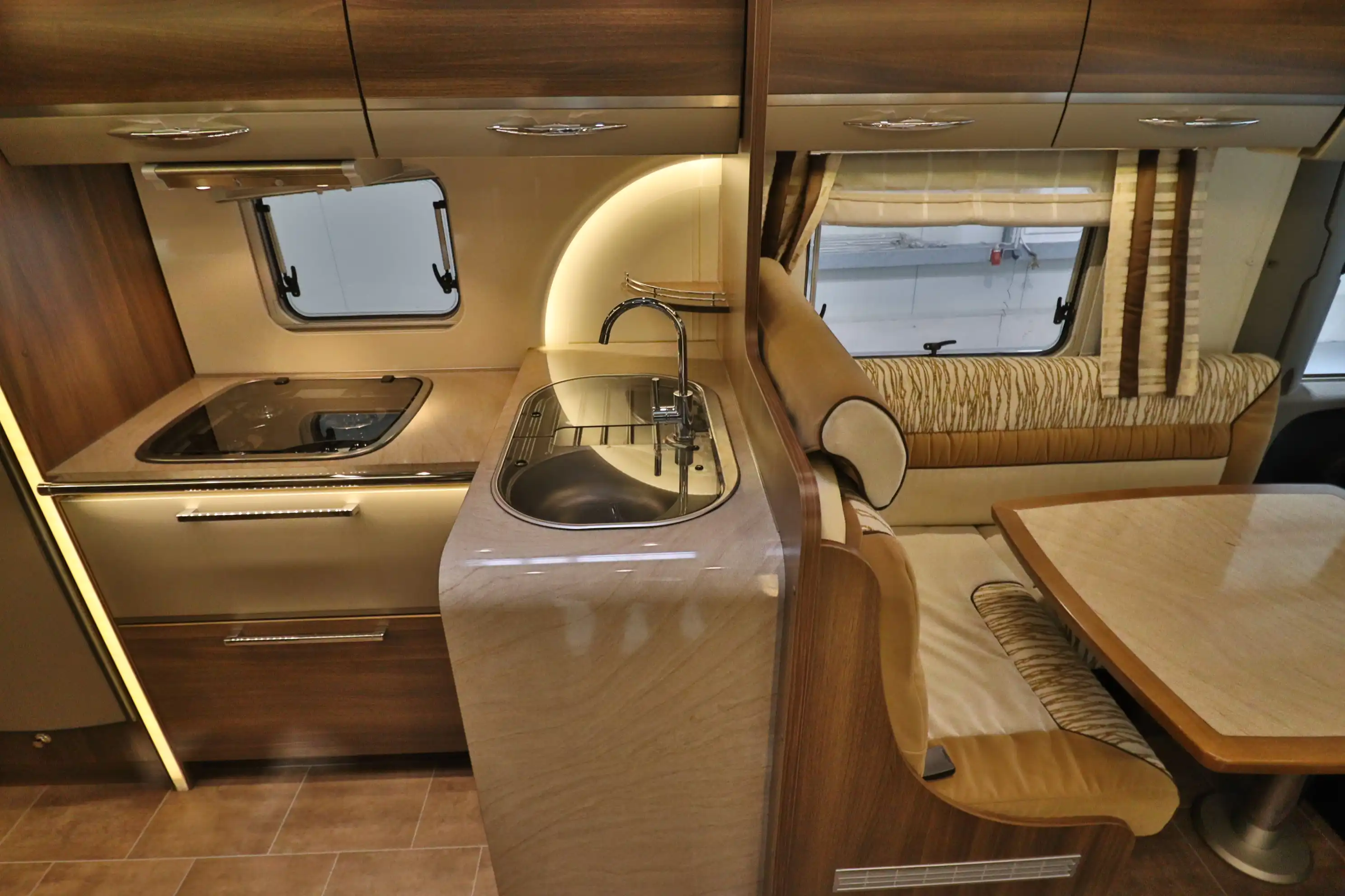 BUERSTNER I 900 G Elegance